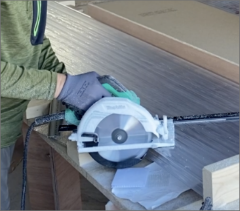 中空ポリカの斜めカット加工