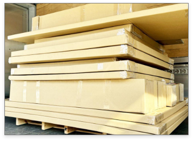 中空ポリカの梱包